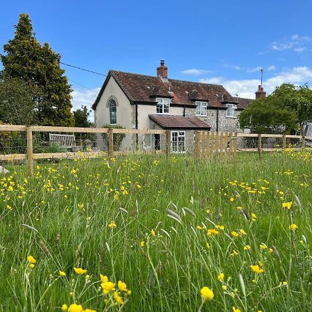 Charming Modernized Country Cottage Near Mere, Wiltshire Mere  Ngoại thất bức ảnh