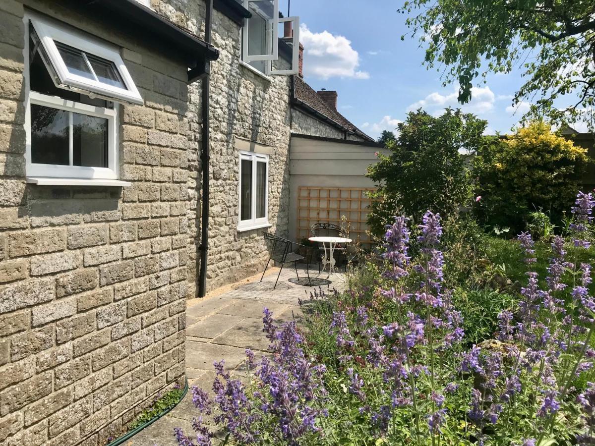 Charming Modernized Country Cottage Near Mere, Wiltshire Mere  Ngoại thất bức ảnh